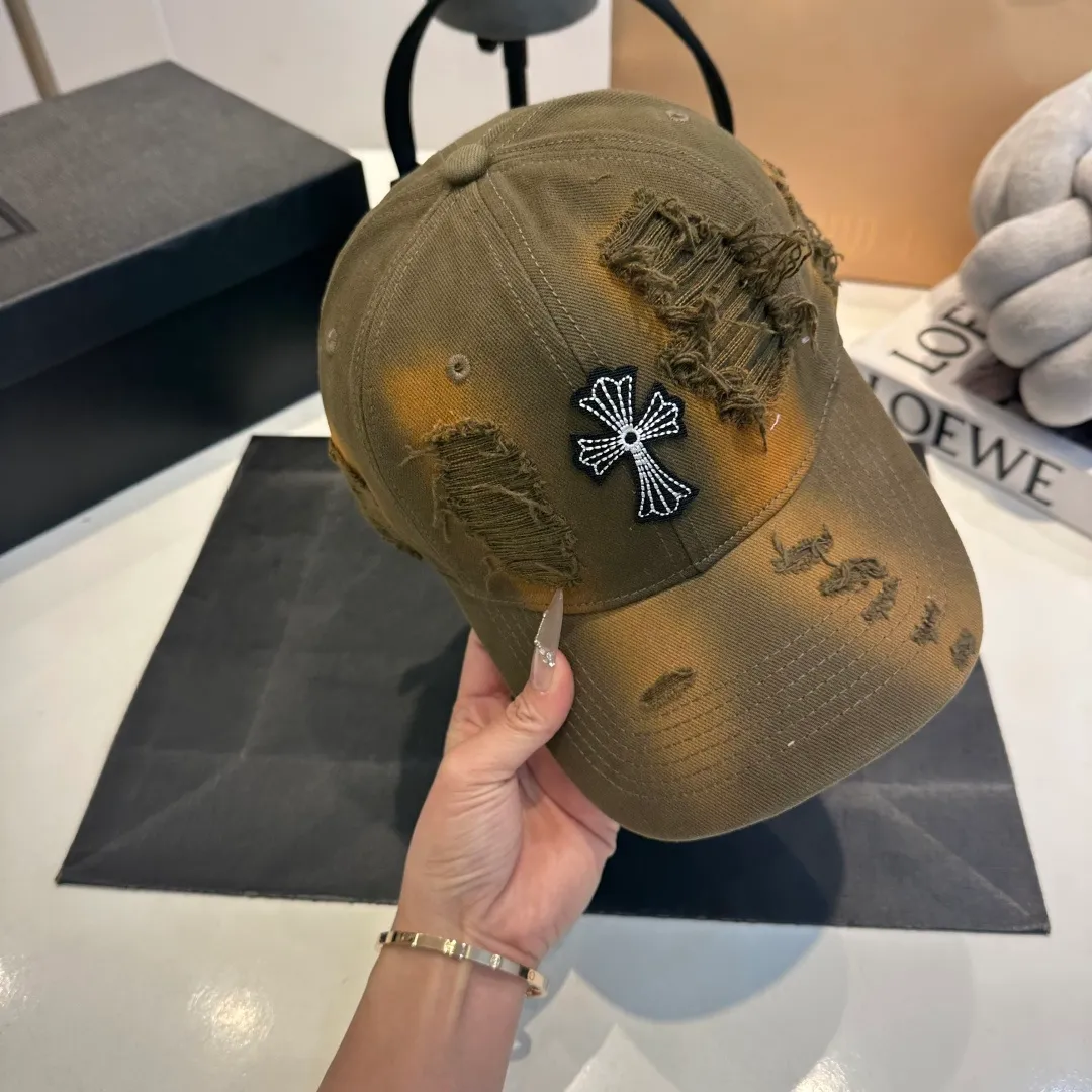 P56 Crow Heart Baseball Cap, holed retro peaked cap, head circumference 57.cm